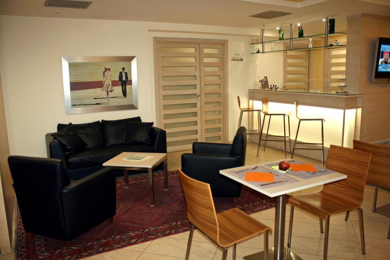 Hotel Villa Cibele CTA Exteriör bild